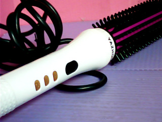 HAIRCURLER