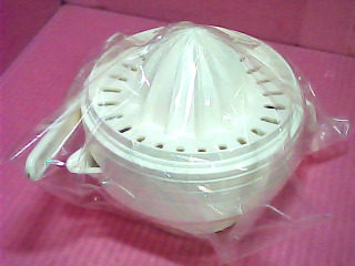 研磨器