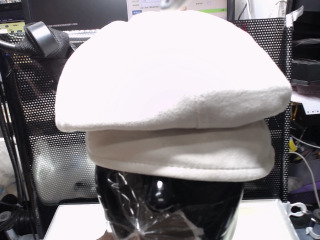 優雅大帽頭顯臉小