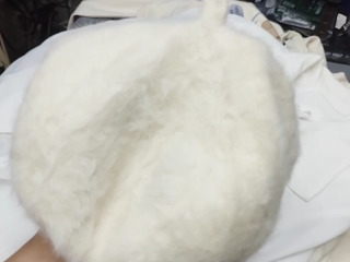 白色毛帽