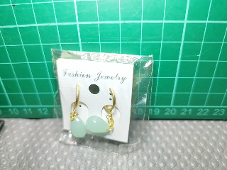 綠水滴耳環