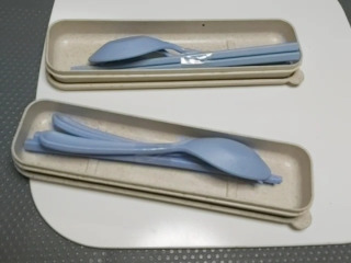 餐具