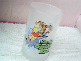 玻璃杯
