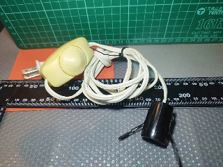調光旋鈕開關與燈頭之電源線