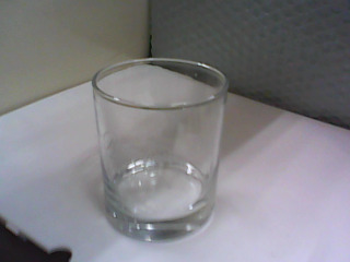 玻璃杯