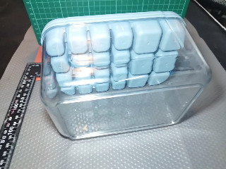 按壓製冰盒