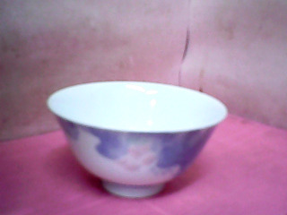瓷碗