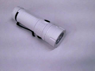 充電式手電筒