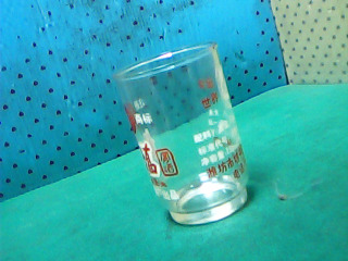 玻璃杯