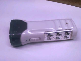 充電式手電筒