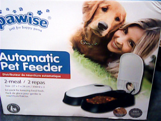 寵物定時餵食器