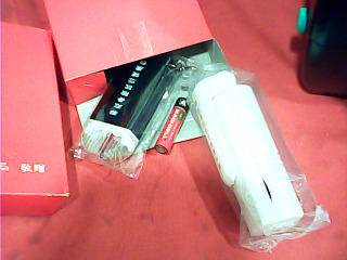 黏滾輪手電筒組