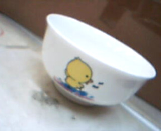 瓷碗