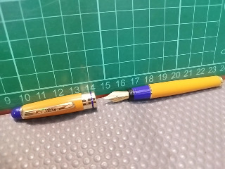 鋼筆