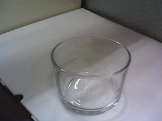 玻璃杯