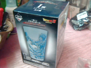 塑膠杯