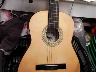 吉他