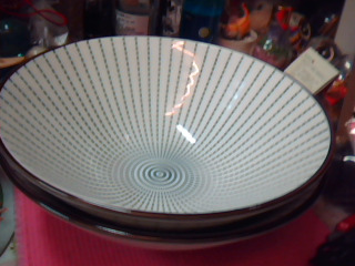 全新瓷碗