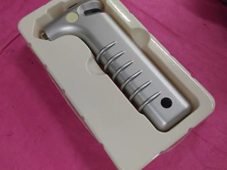 擊破器