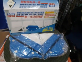 擦玻璃