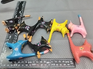 彩繪木貓
