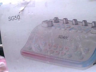 音效卡白色//