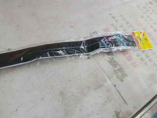 背膠