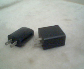 原廠充電器