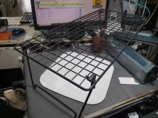 黑色金屬網置物架