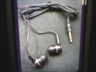 EARPHONE