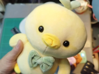 蝴蝶結小雞玩偶