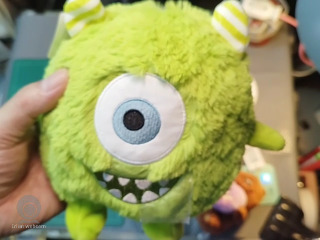 大眼仔絨毛玩偶