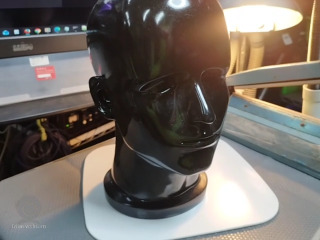黑色人頭模型