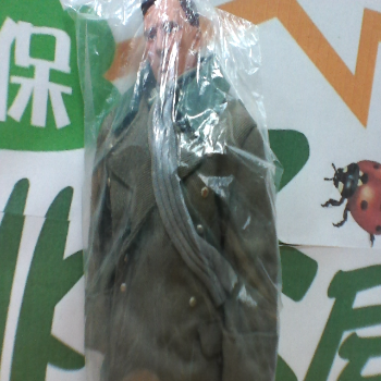 公仔 右手瑕疵